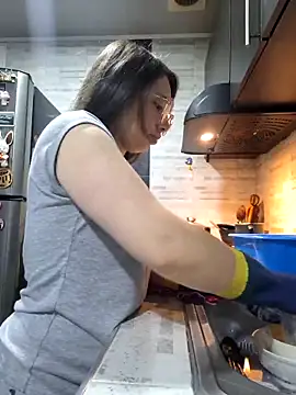 linda-schmidt online show from March 22, 2025, 4:15 pm