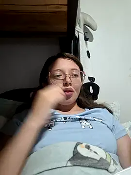 linda-schmidt online show from December 14, 2025, 1:22 am