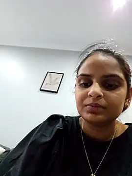 DirtySnowball69 online show from September 8, 2025, 3:33 pm