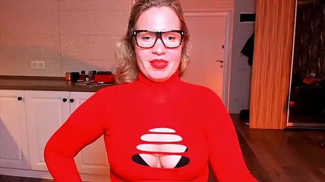 HotTiffani online show from October 9, 2025, 5:55 pm