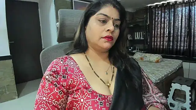 Snapshot of tarivishu23 chatting on February 13, 2025, 5:48 am tarivishu23 online show from February 13, 2025, 5:48 am