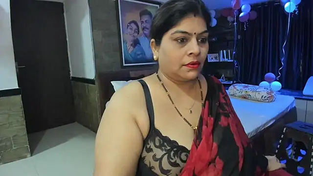 Snapshot of tarivishu23 chatting on February 17, 2025, 1:21 pm tarivishu23 online show from February 17, 2025, 1:21 pm