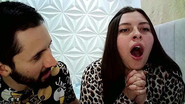 Snapshot of jerryandjessica chatting on December 17, 2024, 3:39 am jerryandjessica online show from December 17, 2024, 3:39 am