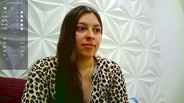 Snapshot of jerryandjessica chatting on November 13, 2025, 11:03 pm jerryandjessica online show from November 13, 2025, 11:03 pm