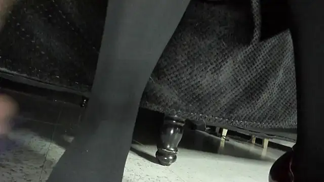  Jade 16 online show from March 3, 2025, 11:55 am