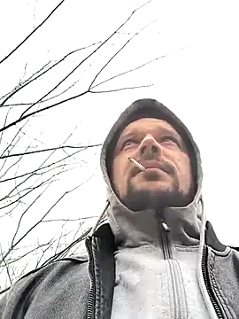 Snapshot of DanielOhCool chatting on March 11, 2025, 8:09 am DanielOhCool online show from March 11, 2025, 8:09 am