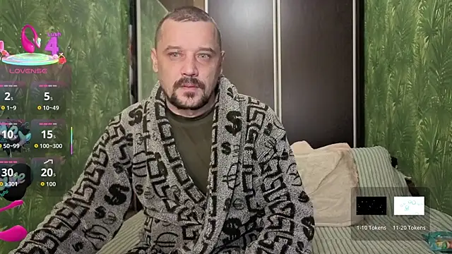 Snapshot of DanielOhCool chatting on September 28, 2025, 6:41 am DanielOhCool online show from September 28, 2025, 6:41 am