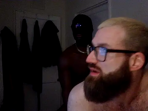 Londonboi87 online show from June 14, 2026, 2:35 am