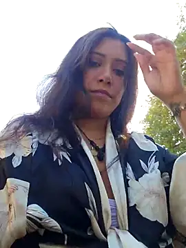 DORYY online show from November 4, 2025, 8:52 pm