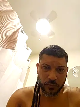 Snapshot of tropikboy chatting on November 17, 2025, 9:37 am tropikboy online show from November 17, 2025, 9:37 am