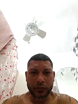 Snapshot of tropikboy chatting on November 28, 2025, 12:41 pm tropikboy online show from November 28, 2025, 12:41 pm