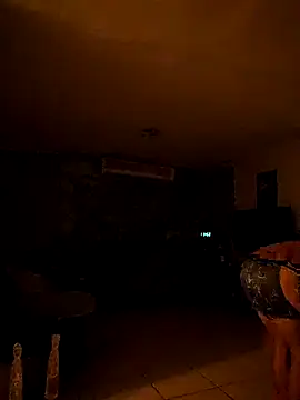 Snapshot of tropikboy chatting on December 1, 2025, 9:47 am tropikboy online show from December 1, 2025, 9:47 am