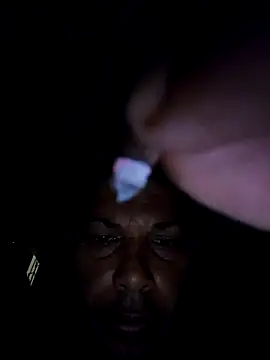 Snapshot of tropikboy chatting on January 6, 2026, 12:58 am tropikboy online show from January 6, 2026, 12:58 am