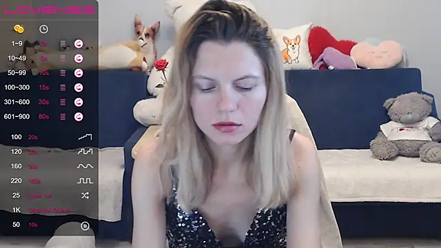 night is dark online show from December 8, 2024, 6:17 pm