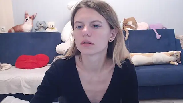 night is dark online show from September 14, 2025, 3:33 pm