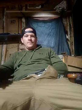 Snapshot of FUNINWV9 chatting on February 4, 2026, 1:06 pm FUNINWV9 online show from February 4, 2026, 1:06 pm