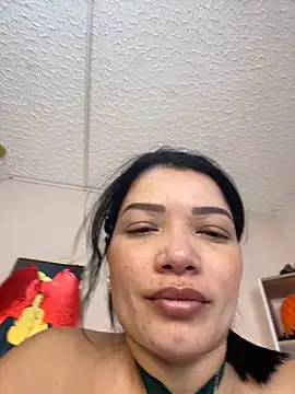 valerie lya online show from October 31, 2025, 2:07 pm