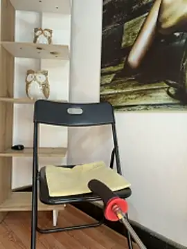 valerie lya online show from March 10, 2026, 1:05 pm