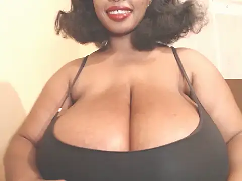 MissTits online show from April 4, 2026, 7:33 pm