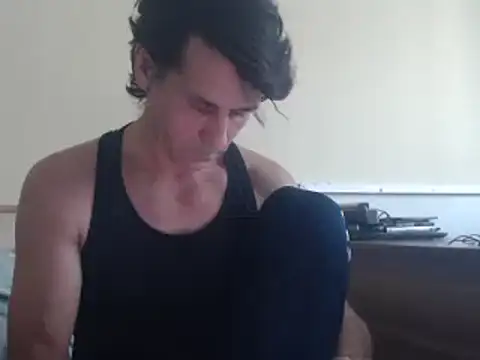 yvesstorm1 online show from January 26, 2025, 12:33 pm