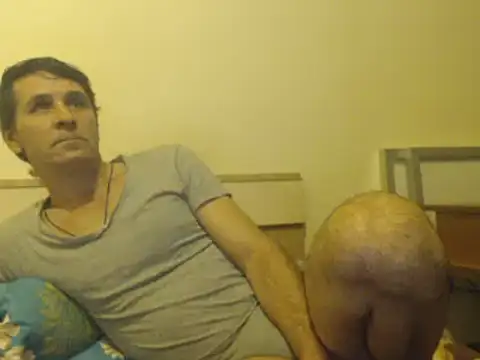 yvesstorm1 online show from February 14, 2025, 6:51 pm