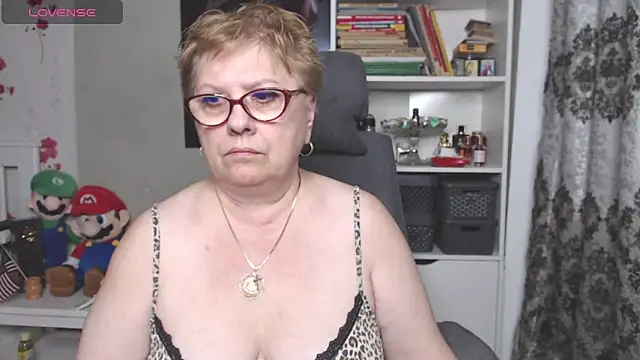 Mella4you online show from November 27, 2025, 10:17 am