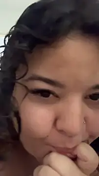 valentinny online show from October 11, 2025, 3:43 pm