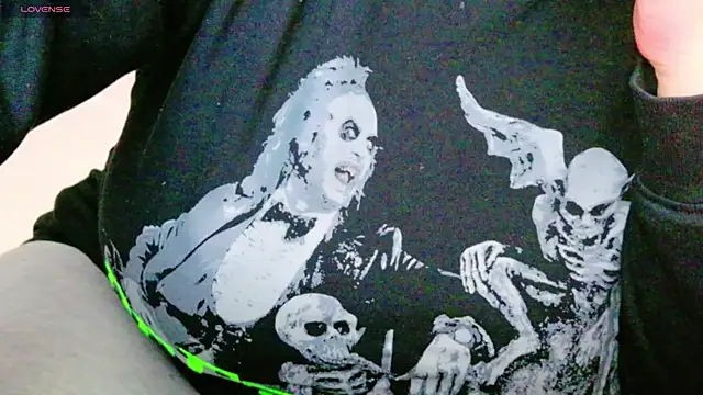 AleshaArabian online show from February 17, 2025, 8:15 pm