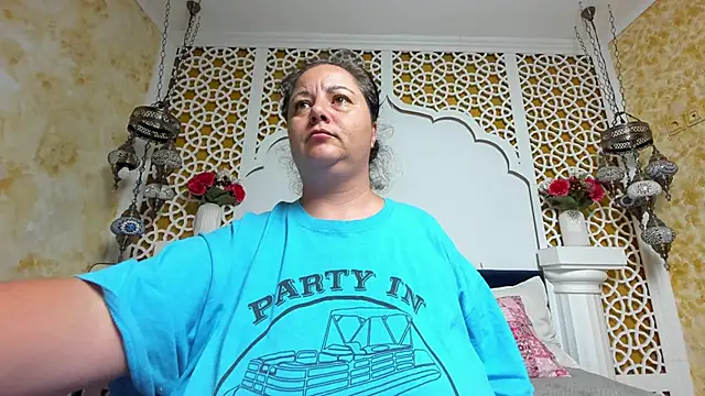 AleshaArabian online show from September 24, 2025, 3:10 am