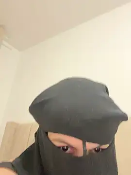 Marocainegroscul online show from March 1, 2026, 7:38 pm