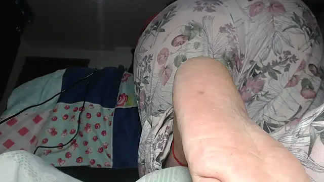 prettyangelsquirt online show from January 19, 2025, 2:17 pm