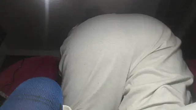 prettyangelsquirt online show from November 12, 2025, 2:45 am