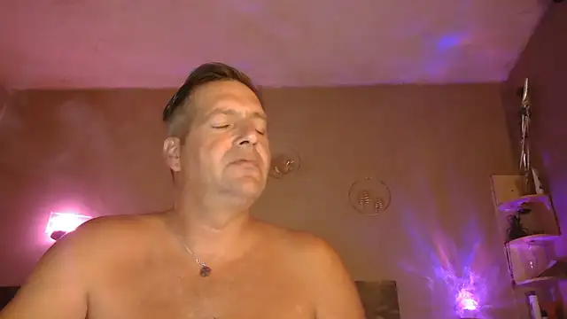 Snapshot of matrikes1 chatting on July 22, 2026, 9:06 pm matrikes1 online show from July 22, 2026, 9:06 pm