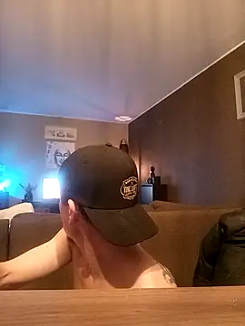 Snapshot of Antonio11111x chatting on February 19, 2026, 9:44 pm Antonio11111x online show from February 19, 2026, 9:44 pm