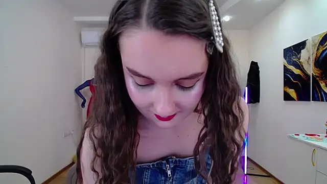 CloudGrace online show from February 25, 2025, 12:25 am