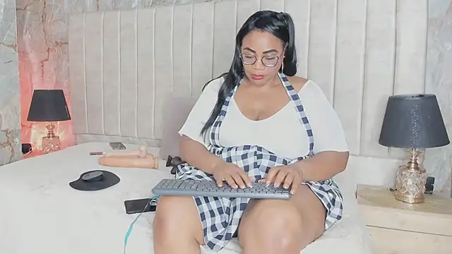 AranzaLatinBlacks online show from February 19, 2025, 3:05 pm