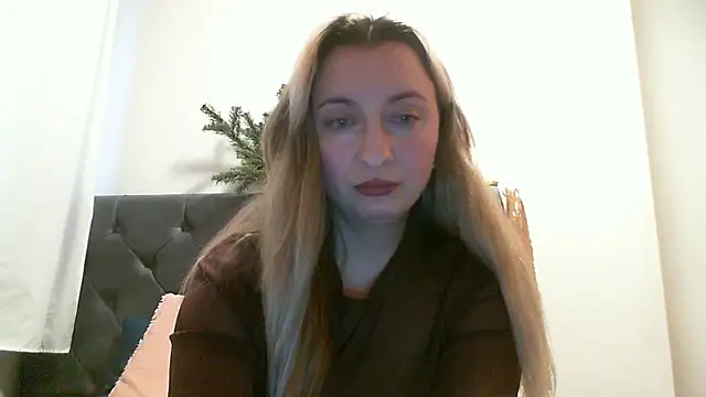 SusanCurt online show from January 15, 2026, 3:27 pm