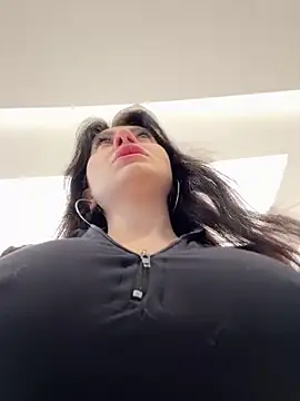 Wet  Bunny online show from March 18, 2026, 6:16 am