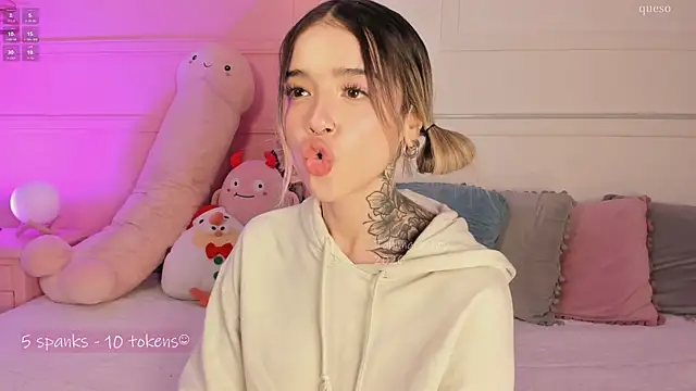  Tammara  online show from February 17, 2026, 6:47 pm