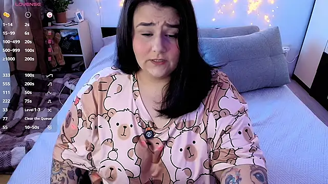 naughtykiss online show from March 13, 2026, 12:23 pm