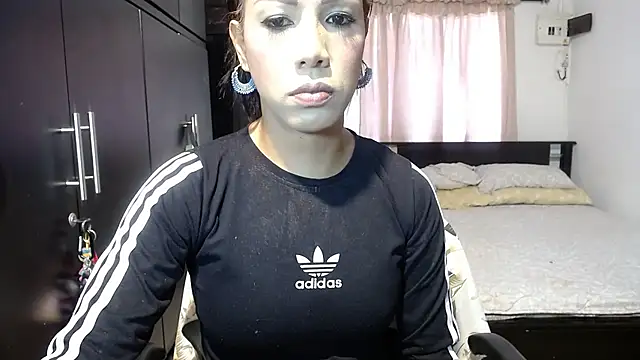 sensual nataliee online show from January 25, 2025, 4:24 pm