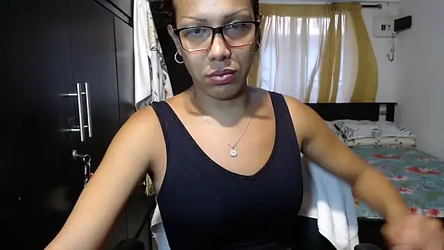 sensual nataliee online show from February 19, 2025, 9:58 pm