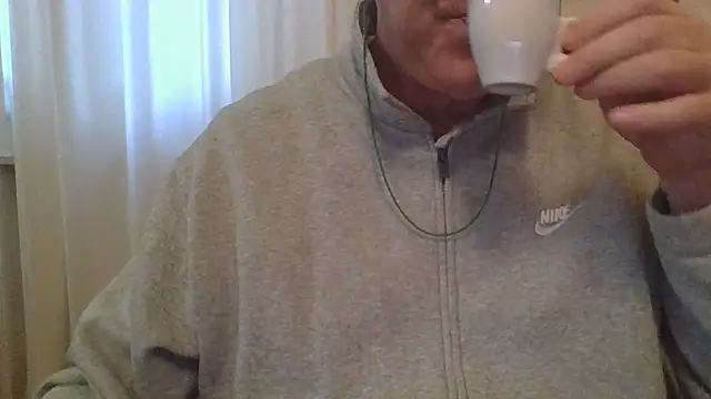 ANONIMO7735 online show from March 4, 2025, 6:04 am