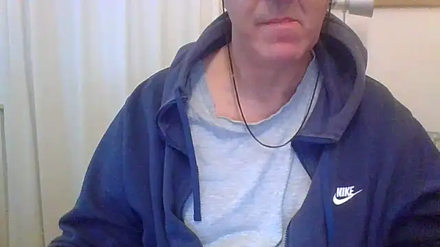 ANONIMO7735 online show from November 10, 2025, 5:28 am