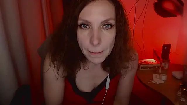 JohansonKatie online show from January 12, 2025, 7:00 am