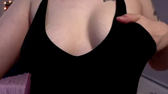 MilenaSaint online show from March 12, 2025, 3:35 am