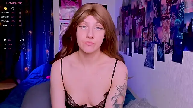 Snapshot of HotaruTomo chatting on January 13, 2025, 4:30 pm HotaruTomo online show from January 13, 2025, 4:30 pm