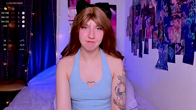 Snapshot of HotaruTomo chatting on January 20, 2025, 4:45 pm HotaruTomo online show from January 20, 2025, 4:45 pm