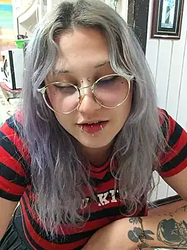 Snapshot of ElfGrey chatting on December 8, 2024, 3:32 am ElfGrey online show from December 8, 2024, 3:32 am