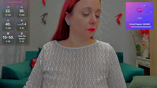 emilianna666 online show from December 3, 2025, 12:36 pm